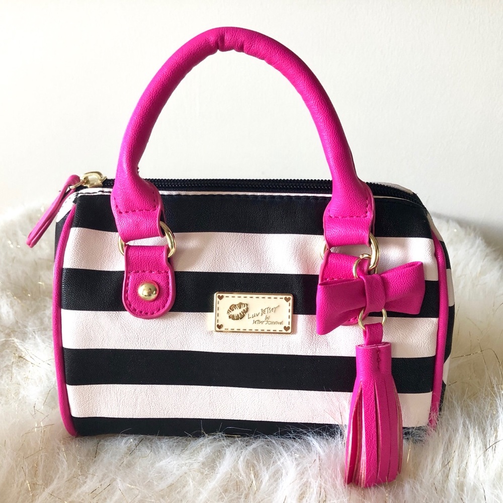 💖Adorable Betsey Johnson Mini Bag💖